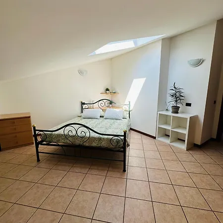 - Lago&monti Views- Free Wi-fi Appartamento Luino